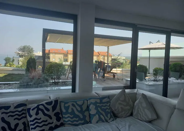 Apartman With Pool In Malinska-insel Krk 55189 Malinska