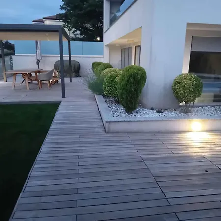 With Pool In Malinska-insel Krk 55189 Apartament *